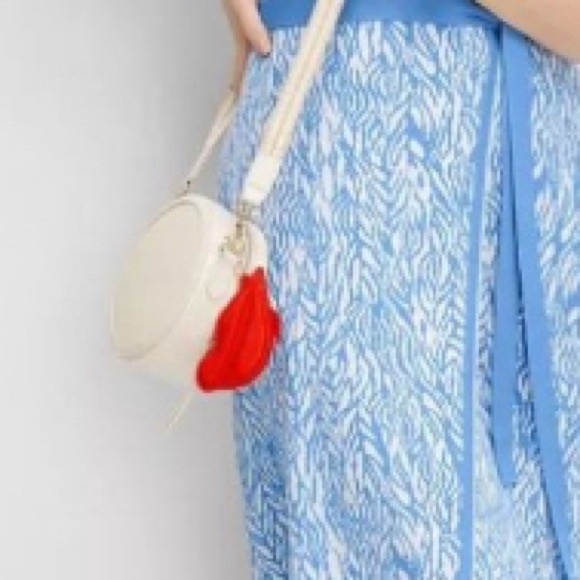 NWT Red Lips Coin Jewelry Pouch DVF Diane Von Furstnberg - Picture 2 of 4